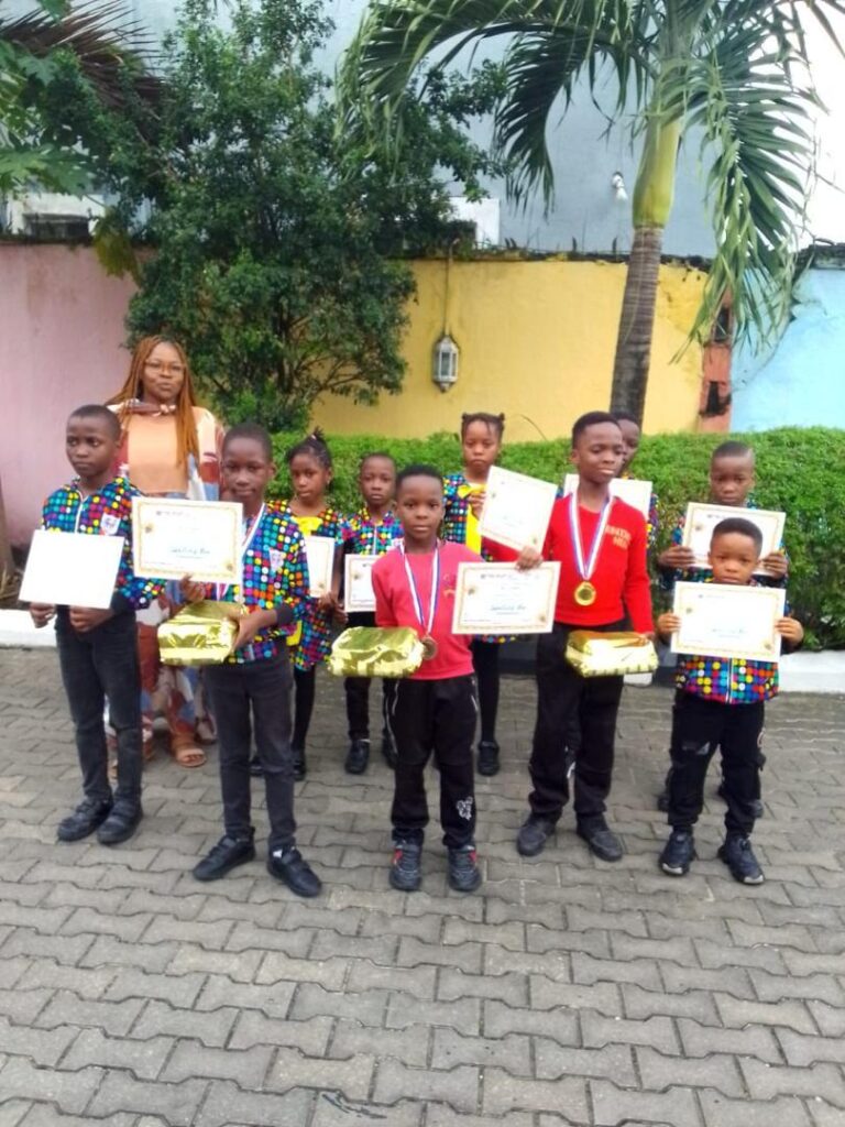 89b7f660 B2fc 4216 Bd57 D672cee599fd 768x1024